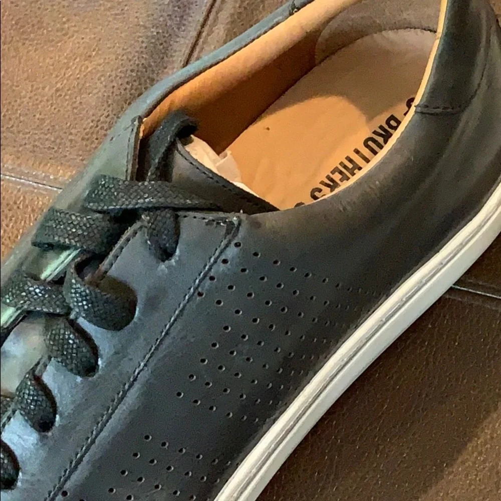 NWB Brothers United Perforated Detail Sneakers 8.5 - Picture 5 of 8
